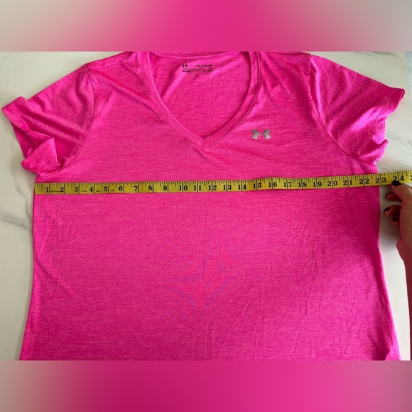 UA Tech™ Women's V-Neck Short Sleeve tee 2XL hot pink - Picture 8 of 9